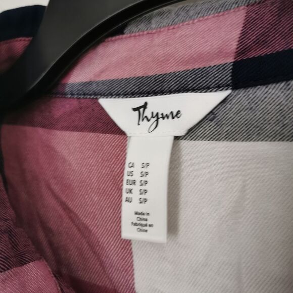 Thyme maternity plaid shirt size S - Picture 3 of 4